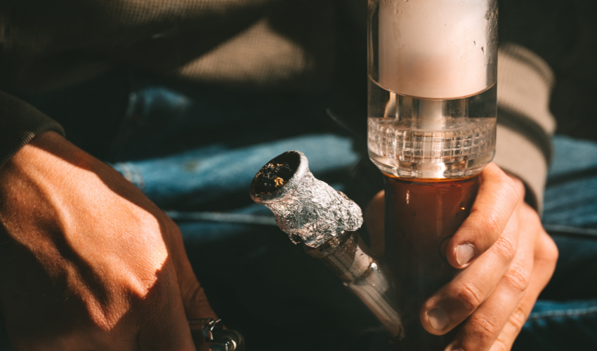 Wie befüllt man eine Perkolatorbong?